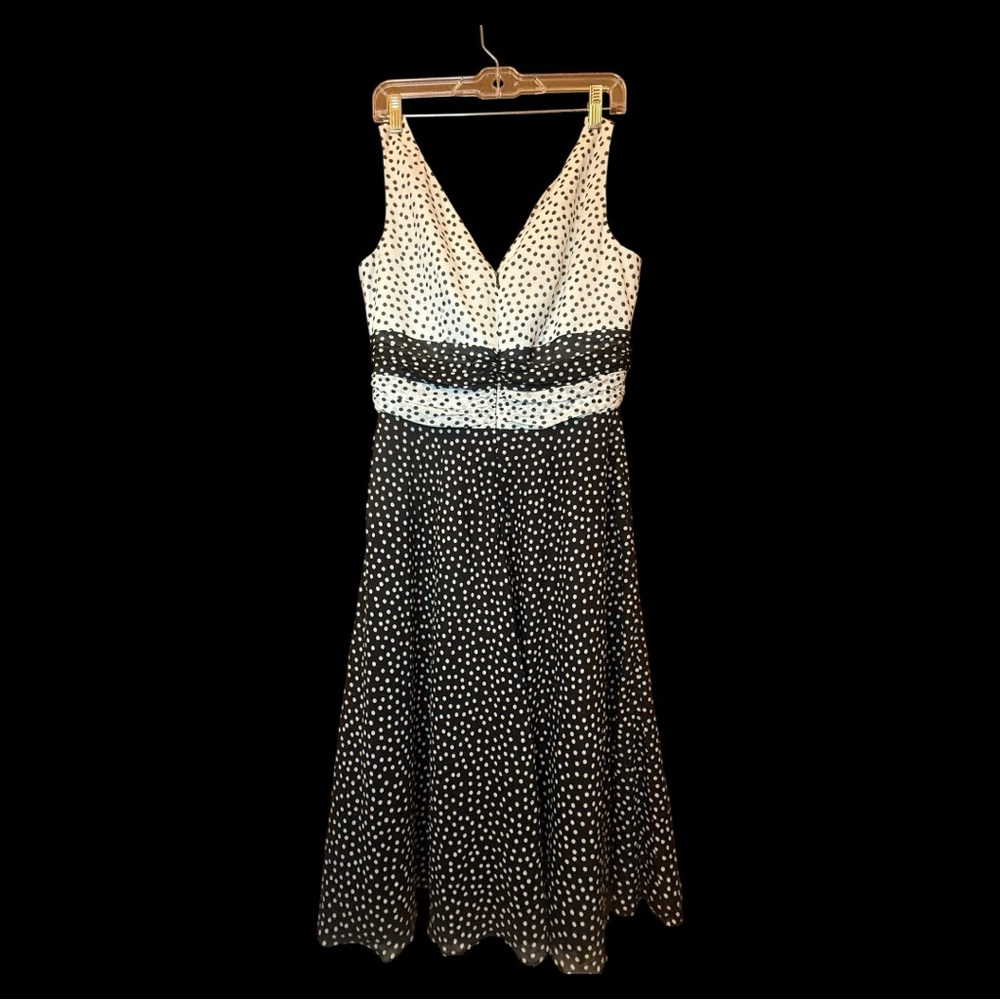 Suzi Chin for Maggy Boutique Black & White polka dot V in front & back Sz 10 - Picture 5 of 9
